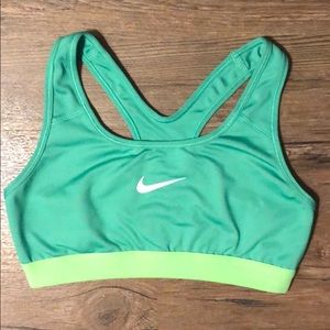 NIKE: Victory Compression Sports Bra